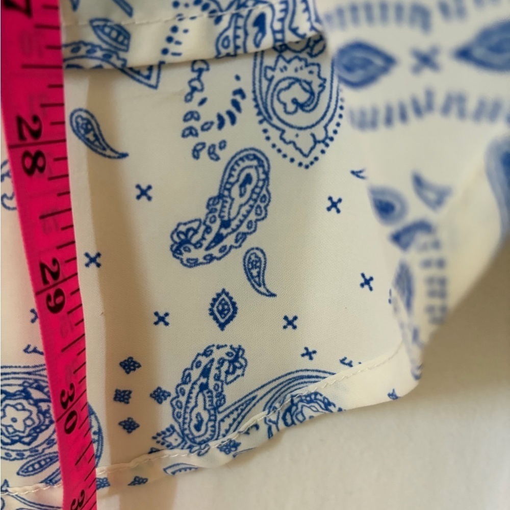 South Moon Under White and Blue Bandana Print Collard Button up size medium - Picture 7 of 7